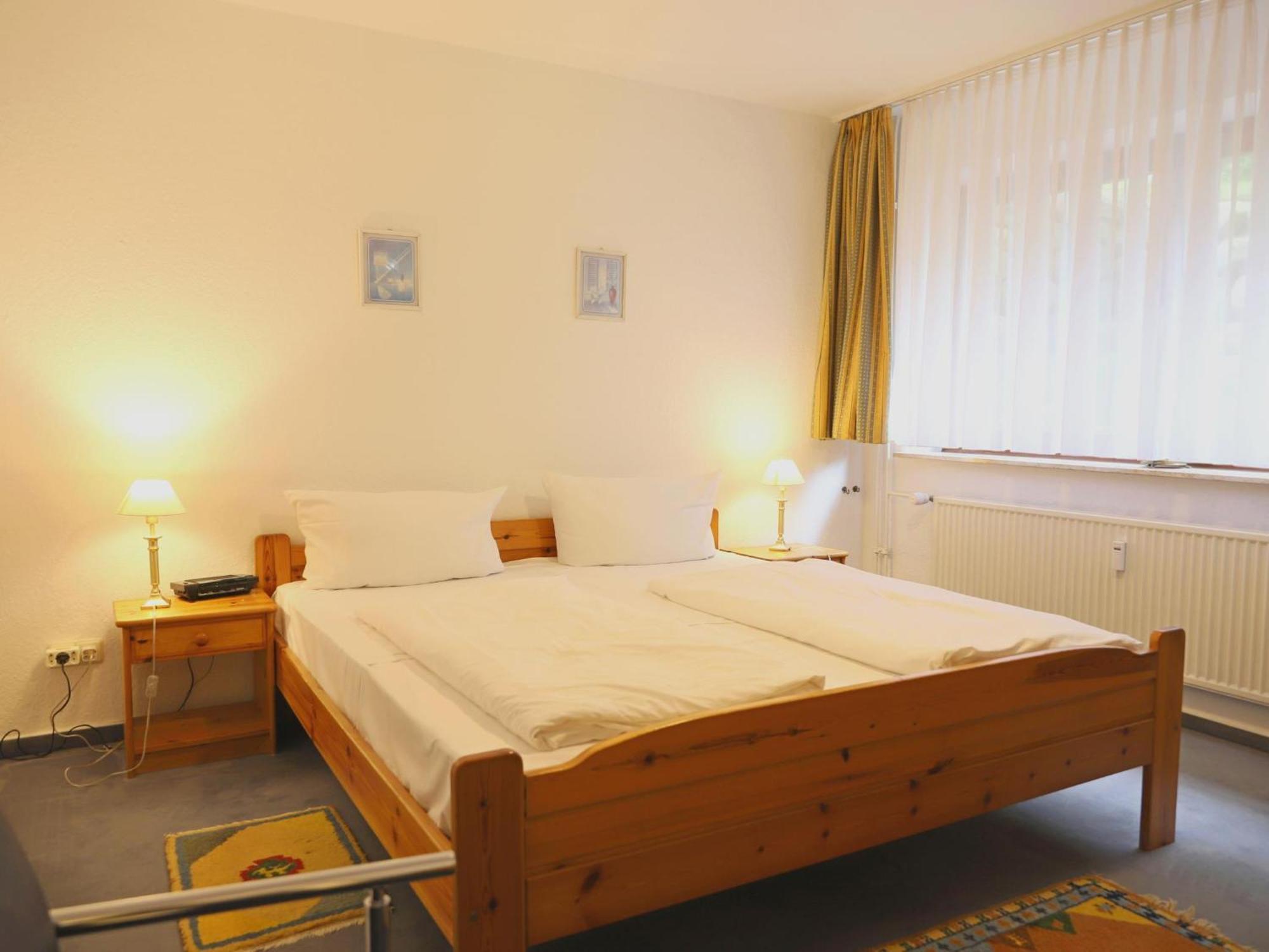 Appartamento Ruhig Gelegenes Haus Am Ortseingang Von Wenningstedt Esterno foto